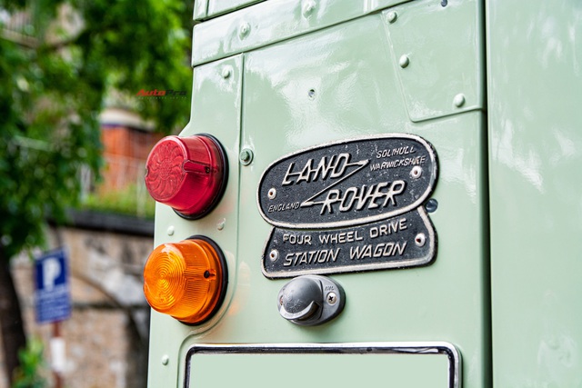 Dân chơi Hà Nội hồi sinh Land Rover Series II 60 tuổi độc nhất Việt Nam: Đơn sơ nhưng một chi tiết gây tò mò - Ảnh 8. Dân chơi Hà Nội hồi sinh Land Rover Series II 60 tuổi độc nhất Việt Nam: Đơn sơ nhưng một chi tiết gây tò mò - Ảnh 8.