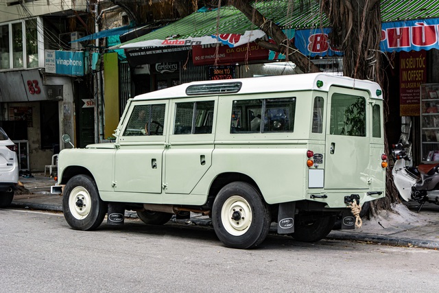 Dân chơi Hà Nội hồi sinh Land Rover Series II 60 tuổi độc nhất Việt Nam: Đơn sơ nhưng một chi tiết gây tò mò - Ảnh 7. Dân chơi Hà Nội hồi sinh Land Rover Series II 60 tuổi độc nhất Việt Nam: Đơn sơ nhưng một chi tiết gây tò mò - Ảnh 7.