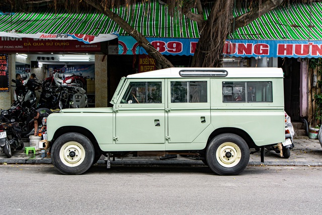 Dân chơi Hà Nội hồi sinh Land Rover Series II 60 tuổi độc nhất Việt Nam: Đơn sơ nhưng một chi tiết gây tò mò - Ảnh 6. Dân chơi Hà Nội hồi sinh Land Rover Series II 60 tuổi độc nhất Việt Nam: Đơn sơ nhưng một chi tiết gây tò mò - Ảnh 6.