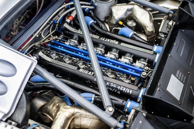 Bugatti EB110 trở lại đường đua sau 25 năm vắng bóng - Ảnh 5.