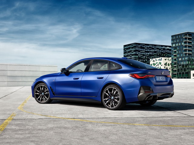 Ra mắt BMW i4 M50: Động cơ điện mạnh như siêu xe, chạy được gần 400 km mới phải sạc - Ảnh 4.