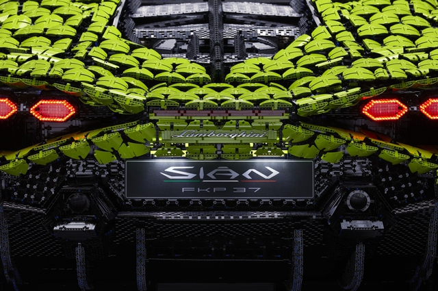 Lego hợp tác cùng Lamborghini ra mắt mô hình của siêu phẩm Sián FKP37 tỉ lệ thật - Ảnh 7.
