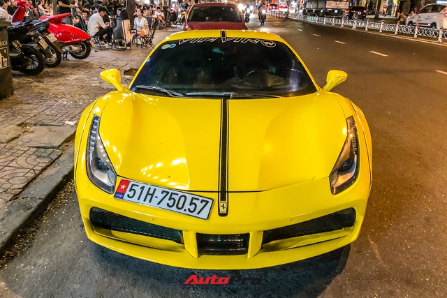 Ferrari 488 GTB độ Liberty Walk độc nhất Việt Nam của doanh nhân kinh doanh online tiếp tục thay áo - Ảnh 1. Ferrari 488 GTB độ Liberty Walk độc nhất Việt Nam của doanh nhân kinh doanh online tiếp tục thay áo - Ảnh 1.