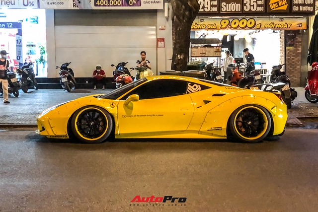 Ferrari 488 GTB độ Liberty Walk độc nhất Việt Nam của doanh nhân kinh doanh online tiếp tục thay áo - Ảnh 6. Ferrari 488 GTB độ Liberty Walk độc nhất Việt Nam của doanh nhân kinh doanh online tiếp tục thay áo - Ảnh 6.
