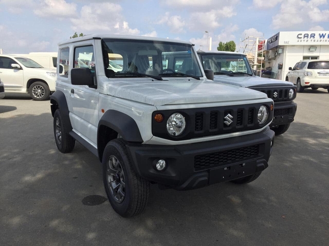 Suzuki Jimny có thể ra mắt tại Việt Nam tháng 10 năm nay: Dễ thành bom tấn, đa số mong chờ giá 500-700 triệu đồng - Ảnh 1.