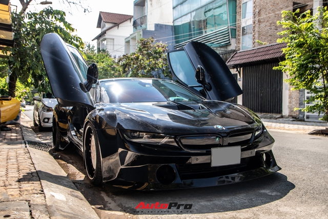 BMW i8 độ widebody độc nhất Việt Nam: Bodykit gia công bởi thợ Việt, riêng bộ phuộc đủ mua Honda SH - Ảnh 1.