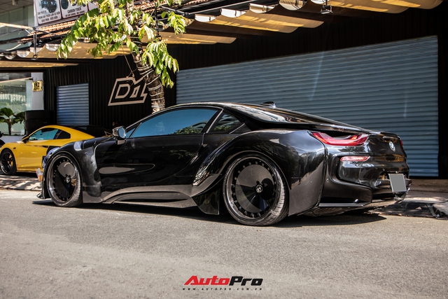 BMW i8 độ widebody độc nhất Việt Nam: Bodykit gia công bởi thợ Việt, riêng bộ phuộc đủ mua Honda SH - Ảnh 10.