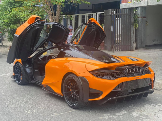 Đại gia Kiên Giang chơi xe sang biển tứ quý chi tiền tỷ tậu thêm McLaren 765LT - Ảnh 3.