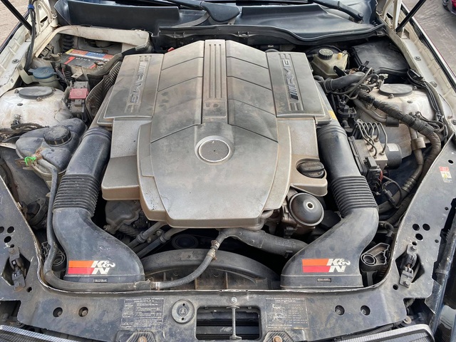 Cán mốc 600.000km, xe hot một thời Mercedes-Benz SLK 55 AMG được rao bán với mức giá hơn 200 triệu đồng - Ảnh 3.