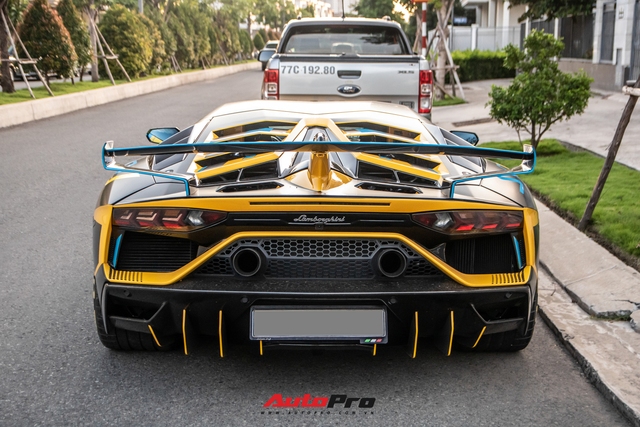 Cận cảnh Lamborghini Aventador SVJ độ lên phiên bản cực giới hạn của đại gia Việt - Ảnh 5.