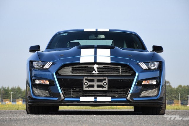 Lộ diện trần trụi Ford Mustang Shelby GT500 kịch độc âm thầm về Việt Nam: Xe thể thao siêu mạnh, ăn đứt nhiều siêu xe - Ảnh 3.