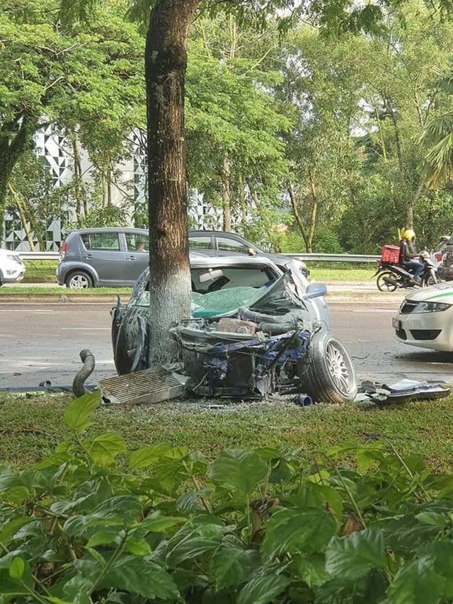 Vừa trả hết tiền mua ô tô, chủ xe háo hức chờ đợi giây phút được lái xế mới, nào ngờ vừa nhìn thấy đã khóc thét - Ảnh 2.