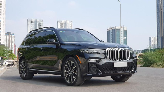 Chạy hơn 16.000km, BMW X7 nhập tư nhân bán lại với giá cạnh tranh xe mới chính hãng - Ảnh 1.