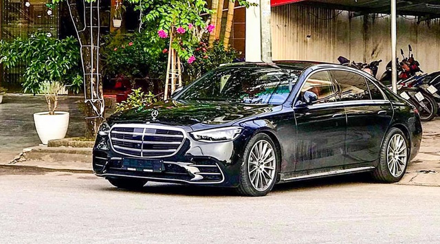 Mercedes-Benz S 500 2021 màu đen bất ngờ lăn bánh tại Hải Phòng: Chiếc thứ hai của đại gia Việt, giá tham khảo gần 10 tỷ đồng - Ảnh 1.