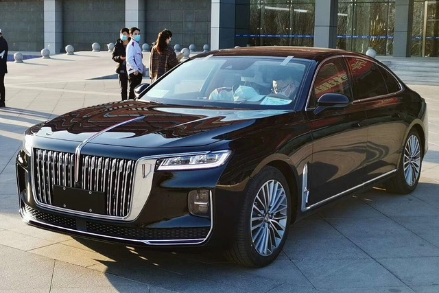 52 chiếc 'Maybach của Trung Quốc' Hongqi H9 là quà tặng cho huy chương vàng Olympic năm nay