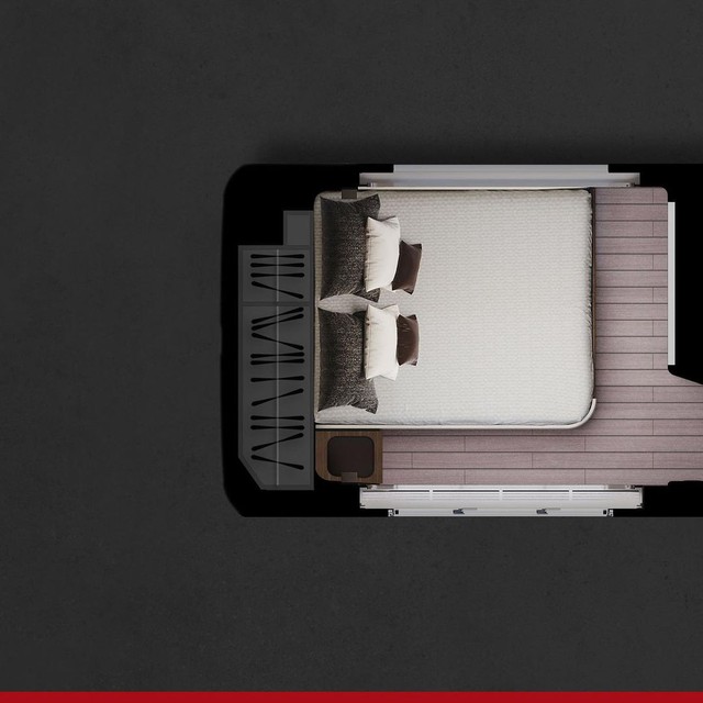 Bên trong mobihome khổng lồ 2 triệu USD: Có khoang để siêu xe Ferrari, nội thất như du thuyền trên cạn - Ảnh 2.