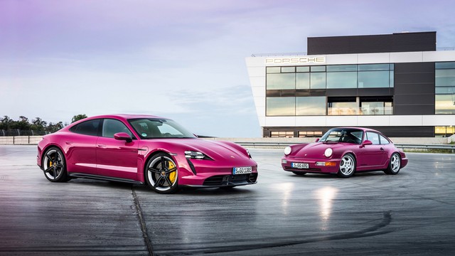 Ra mắt Porsche Taycan 2022: Thêm công nghệ, tăng tính cá nhân hoá, cho chọn màu giống túi xách, giày dép hay cả máy bay cá nhân - Ảnh 1.
