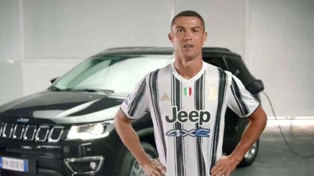 Ronaldo bỏ tập, lái Jeep rời đại bản doanh Juventus chuẩn bị về lại thành Man - Ảnh 2.