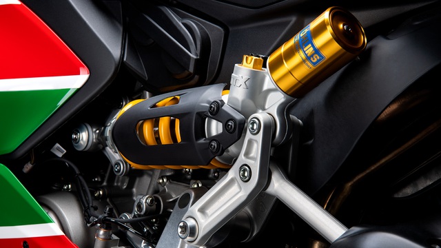 Siêu mô tô 6 tỷ chưa về, Minh Nhựa đã úp mở tiếp về một chiếc Ducati Panigale phiên bản đặc biệt khác - Ảnh 5.