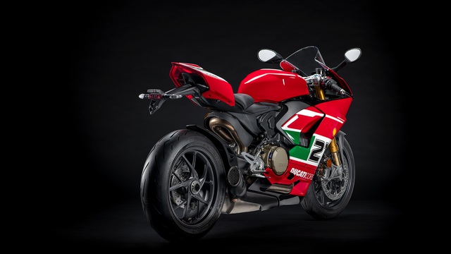Siêu mô tô 6 tỷ chưa về, Minh Nhựa đã úp mở tiếp về một chiếc Ducati Panigale phiên bản đặc biệt khác - Ảnh 6.