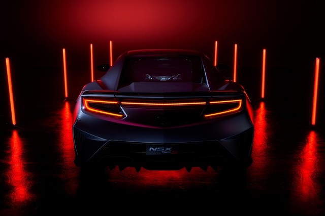 Lễ ra mắt siêu xe Honda chậm 2 thập kỷ sắp diễn ra: Acura NSX Type S tự xưng là nhanh hơn bao giờ hết - Ảnh 1.
