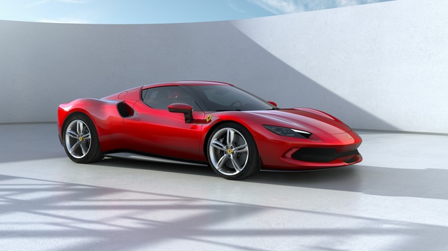 Lamborghini và Ferarri có thể được thiên vị dùng động cơ xăng - Nghe vô lý nhưng lại rất thuyết phục