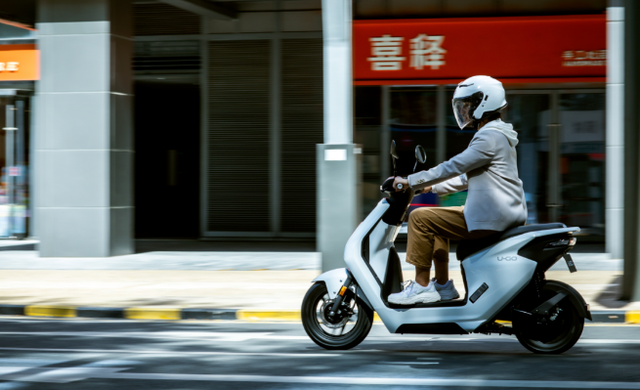 Chiếc xe điện đẹp như mơ của Honda giá chỉ 26 triệu đồng, dân Việt nhìn phát thèm - Ảnh 2.
