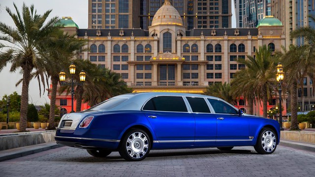 Bị khách VIP ‘bùng’, Bentley rao bán 5 chiếc limousine Mulsanne ế từ 6 năm trước - Ảnh 2.