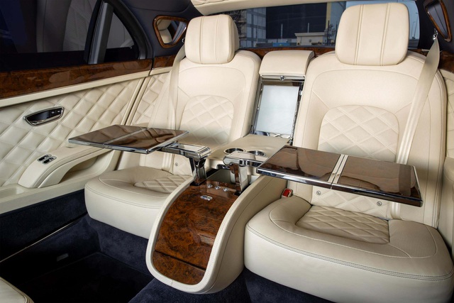 Bị khách VIP ‘bùng’, Bentley rao bán 5 chiếc limousine Mulsanne ế từ 6 năm trước - Ảnh 3.