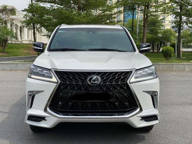 Bán Lexus LX 570 Super Sport sau chỉ 9.000km, chủ xe công khai chịu lỗ hơn 2 tỷ đồng khiến CĐM không khỏi bất ngờ - Ảnh 2.