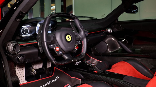 Lộ diện thời gian Ferrari LaFerrari đầu tiên về Việt Nam gia nhập bộ sưu tập siêu xe khủng của nữ doanh nhân 9x - Ảnh 7.