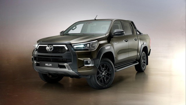Bán quá chạy, Toyota Hilux bị các đại lý đánh tráo linh kiện giả kiếm lời