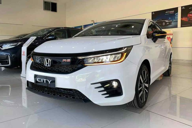 3 cú lật đổ ngôi vương bất ngờ trong tháng 4 tại Việt Nam: City bỏ xa Vios, CR-V và Fortuner giành lại chỗ đứng sau thời gian dài bị áp đảo - Ảnh 1.