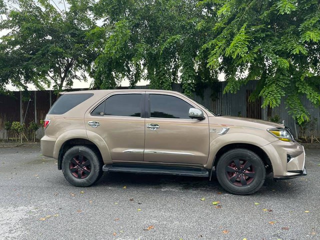 Bản độ Toyota Fortuner đình đám hoá ra đang được rao bán giá hơn 300 triệu, chủ xe khẳng định: Xe khỏe như voi rừng Tây Nguyên - Ảnh 3.