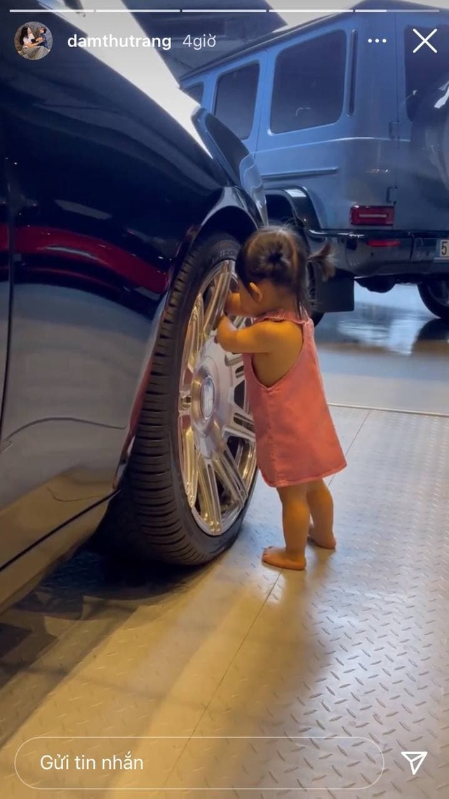 Ái nữ nhà Nguyễn Quốc Cường chê xế sang Mercedes-Benz và MINI Cooper, mê mệt mẫu xe khác trong garage bạc tỷ nức tiếng cộng đồng mạng - Ảnh 4. Ái nữ nhà Nguyễn Quốc Cường chê xế sang Mercedes-Benz và MINI Cooper, mê mệt mẫu xe khác trong garage bạc tỷ nức tiếng cộng đồng mạng - Ảnh 4.