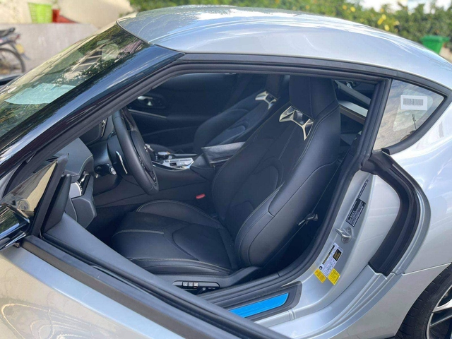 Toyota Supra 2021 đầu tiên về Việt Nam: Chung nền tảng với BMW Z4, gây sốc khi từng được chào giá khoảng 6 tỷ đồng - Ảnh 5. Toyota Supra 2021 đầu tiên về Việt Nam: Chung nền tảng với BMW Z4, gây sốc khi từng được chào giá khoảng 6 tỷ đồng - Ảnh 5.