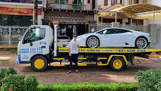 Sau một năm dùng Mazda6, rich kid phố núi lên đời hẳn Lamborghini Huracan siêu độc tại Việt Nam - Ảnh 2.