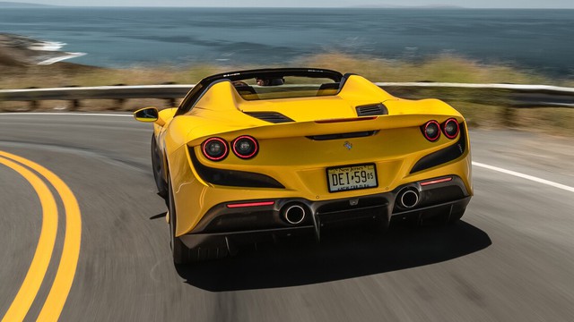 Thêm Ferrari F8 Spider về Việt Nam với màu sơn dễ gây lú với chiếc đầu tiên - Ảnh 6.