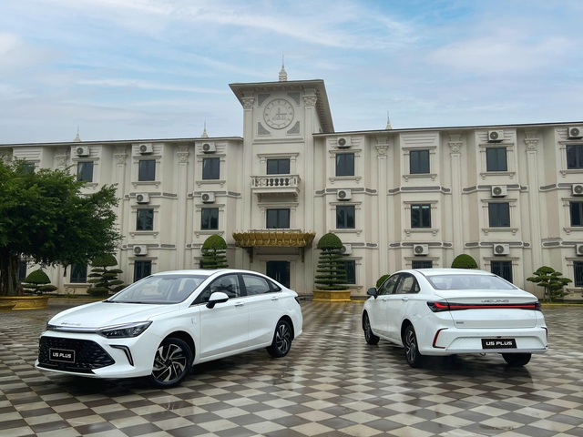 Beijing U5 Plus giá từ 398 triệu đồng tại Việt Nam: Sedan hạng C giá ngang Fadil, 3 phiên bản, áp lực mới cho Kia K3 và Toyota Corolla Altis - Ảnh 1.