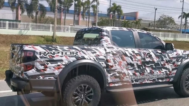 Ford Ranger Raptor 2022 bất ngờ xuất hiện tại Đông Nam Á, dự kiến ra mắt ngay đầu tháng sau - Ảnh 2.