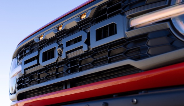 Ford Bronco Raptor ra mắt ngay ngày mai, fan quốc tế thoả lòng mong đợi - Ảnh 2.