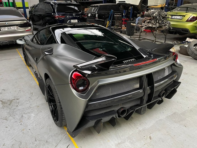 Ferrari 488 GTB độ Misha Design thứ hai tại Việt Nam bọc lại nội thất với màu ‘không giống ai’ - Ảnh 5.