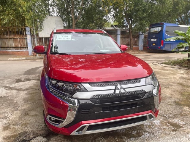 Lộ diện Mitsubishi Outlander 2022 sắp ra mắt Việt Nam: Ngoại hình như bản PHEV, thêm nhiều trang bị, bỏ bản 2.4 Premium - Ảnh 1.