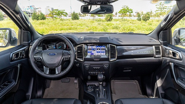 Ford Everest 2022 rục rịch về Việt Nam, bản cũ được nâng cấp lần cuối: Titanium 4x2 giá gần 1,2 tỷ đồng, động cơ mới mạnh hơn, thêm công nghệ - Ảnh 4.