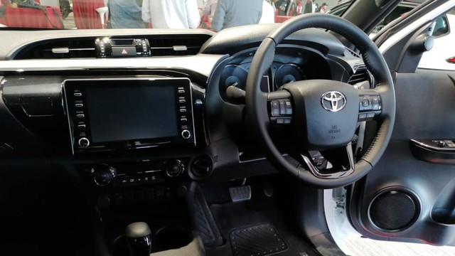 Toyota Hilux hứa hẹn là bán tải mạnh nhất phân khúc với phiên bản sắp ra mắt - Ảnh 4.