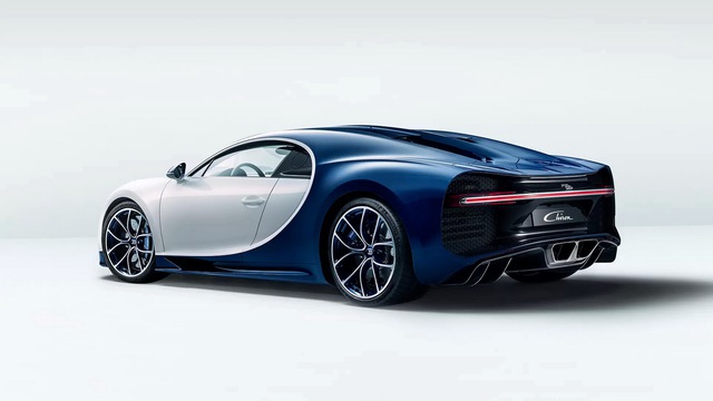 Xẻ nhỏ loạt option của Bugatti Chiron: Vỏ carbon xanh giá gần bằng Lamborghini Huracan, logo đắt ngang Kia Morning - Ảnh 1.
