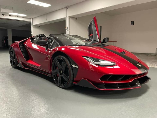 Showroom Việt chào hàng siêu phẩm Lamborghini Centenario Roadster: Cả thể giới có 20 chiếc, xe sẽ về sớm miễn là khách hàng đủ tiền - Ảnh 3.