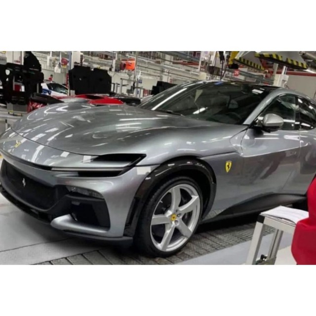 Siêu SUV Ferrari Purosangue bất ngờ lộ diện hoàn chỉnh không che chắn với nhiều điểm giống SF90 Stradale đến ngỡ ngàng - Ảnh 1.