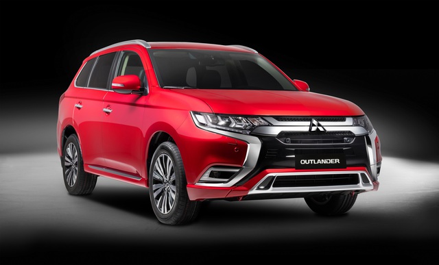 Ra mắt Mitsubishi Outlander 2022 tại Việt Nam: Chưa phải thế hệ hoàn toàn mới, 14 nâng cấp, giá giữ nguyên - Ảnh 1.