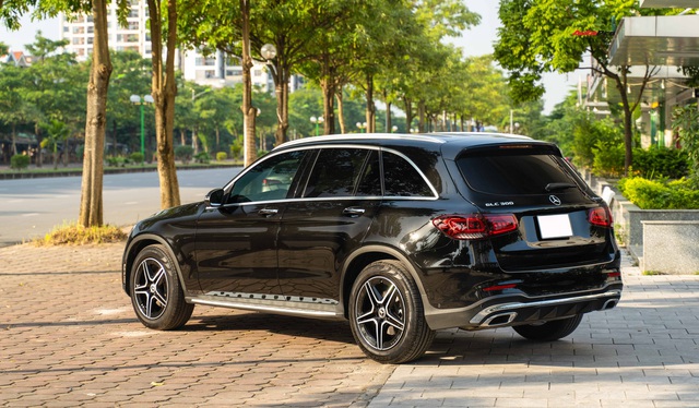 Giá xe MercedesBenz GLC 2023 Giá lăn bánh Thông số và Ưu đãi mới nhất  tháng 052023